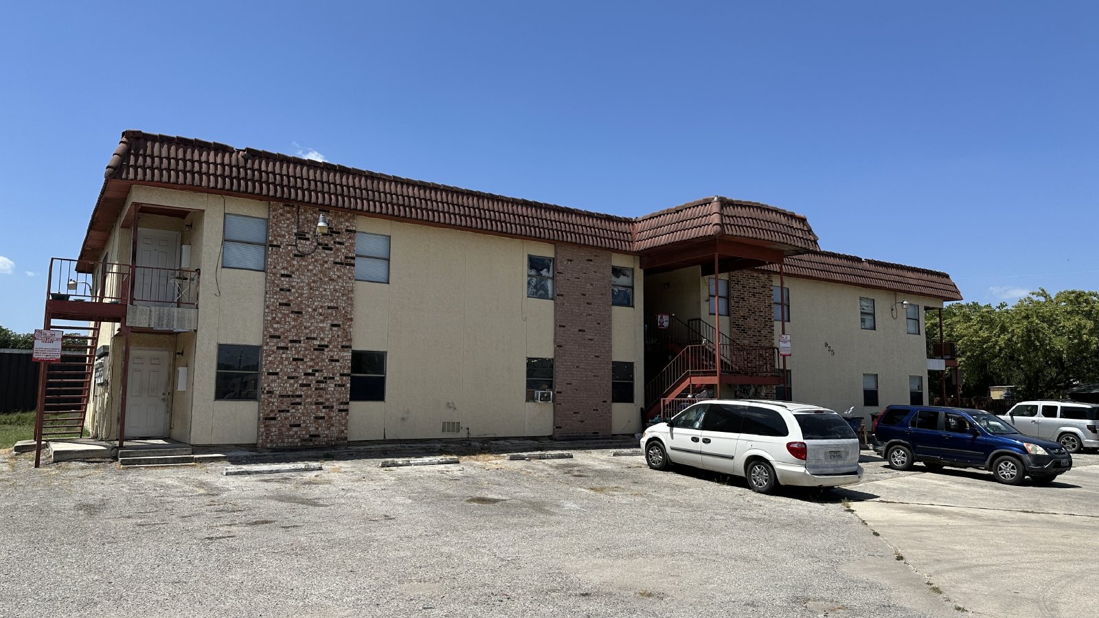 935 Linde Avenue - H