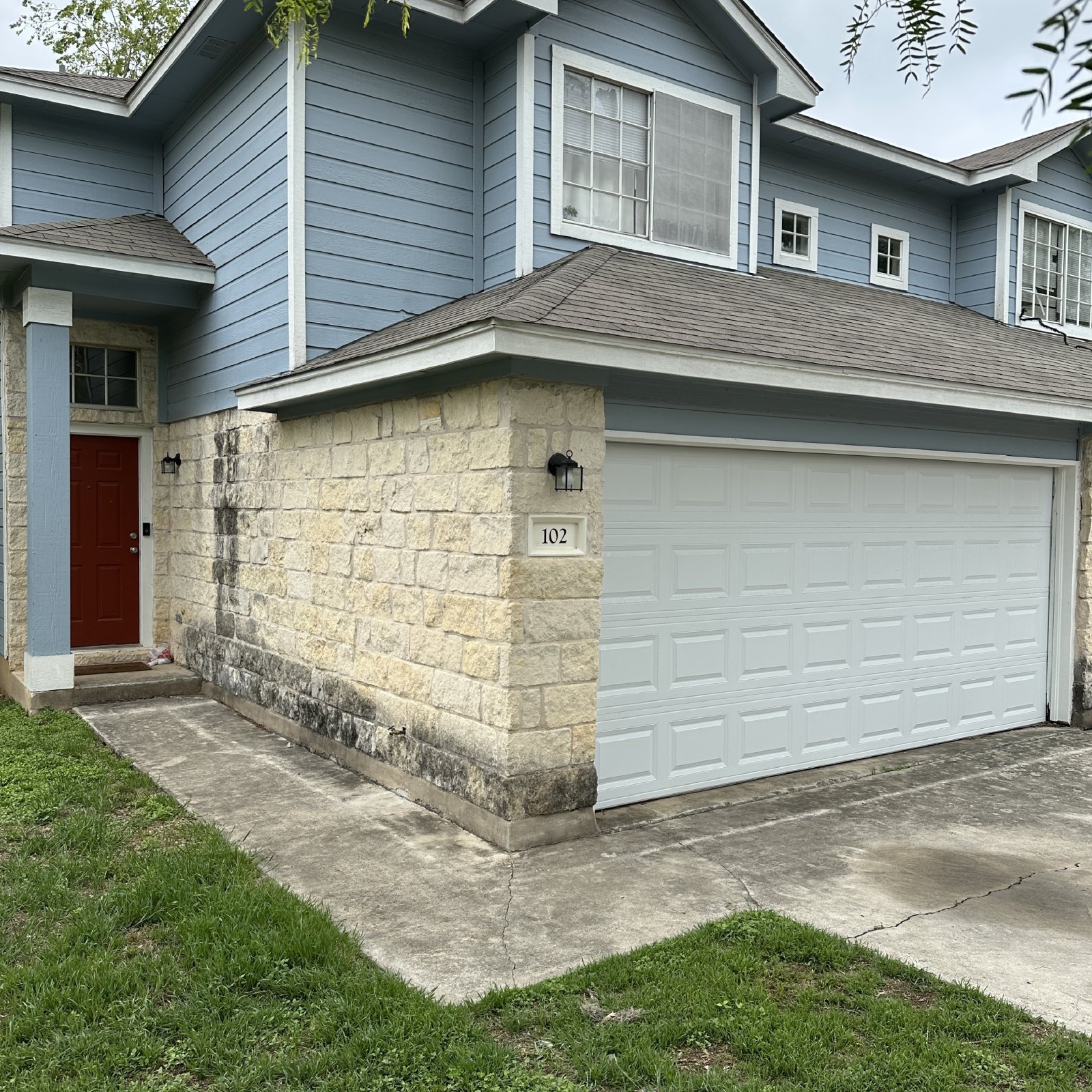 102 Cedargrove